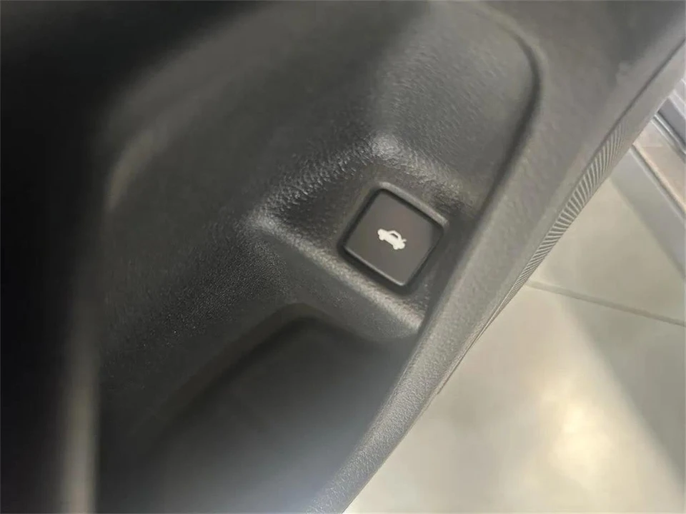 2020 Honda Civic 10th Gen - Image 12 of 31