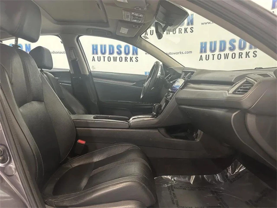 2020 Honda Civic 10th Gen - Image 28 of 31