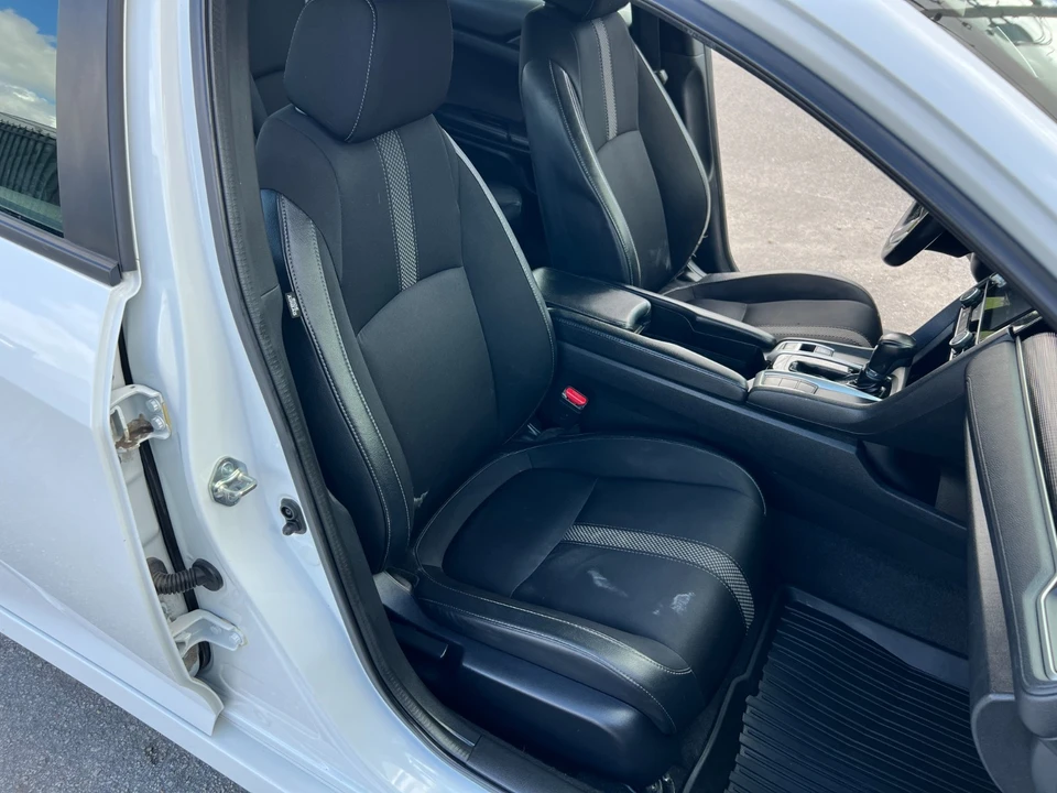2020 Honda Civic 10th Gen - Image 17 of 26