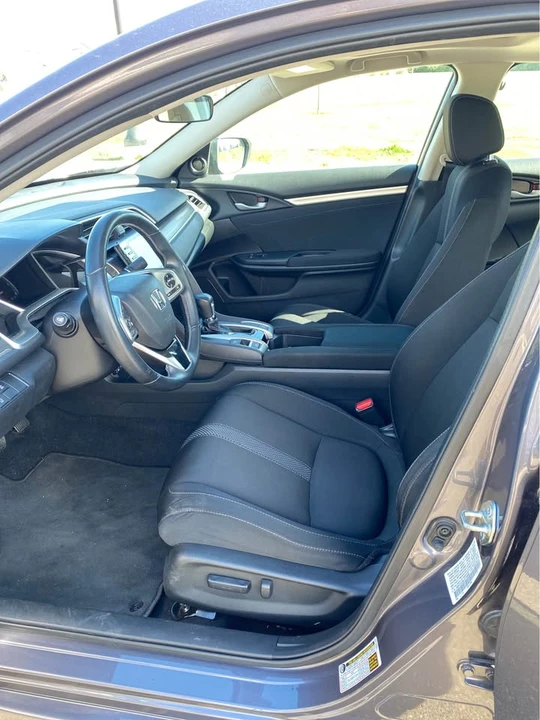 2020 Honda Civic 10th Gen - Image 8 of 12