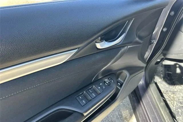 2020 Honda Civic 10th Gen - Image 11 of 16