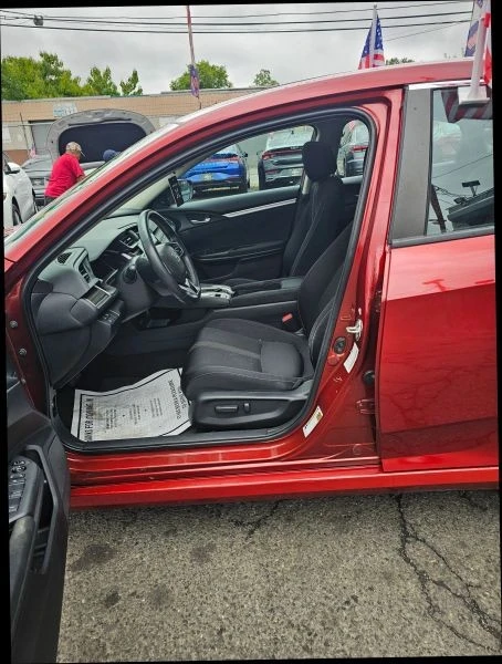 2020 Honda Civic 10th Gen - Image 10 of 12
