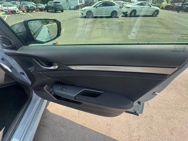 2020 Honda Civic 10th Gen - Image 19 of 31