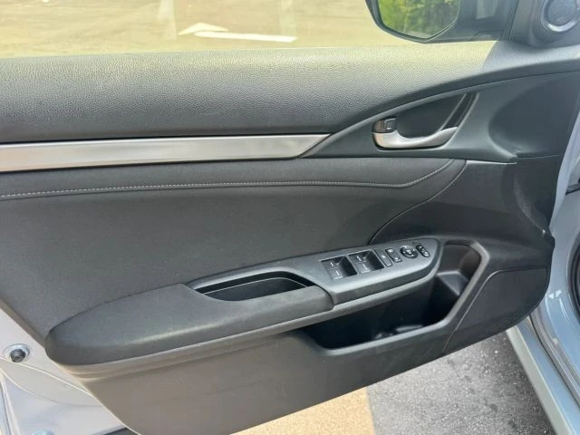 2020 Honda Civic 10th Gen - Image 27 of 31