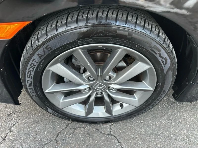 2020 Honda Civic 10th Gen - Image 9 of 12