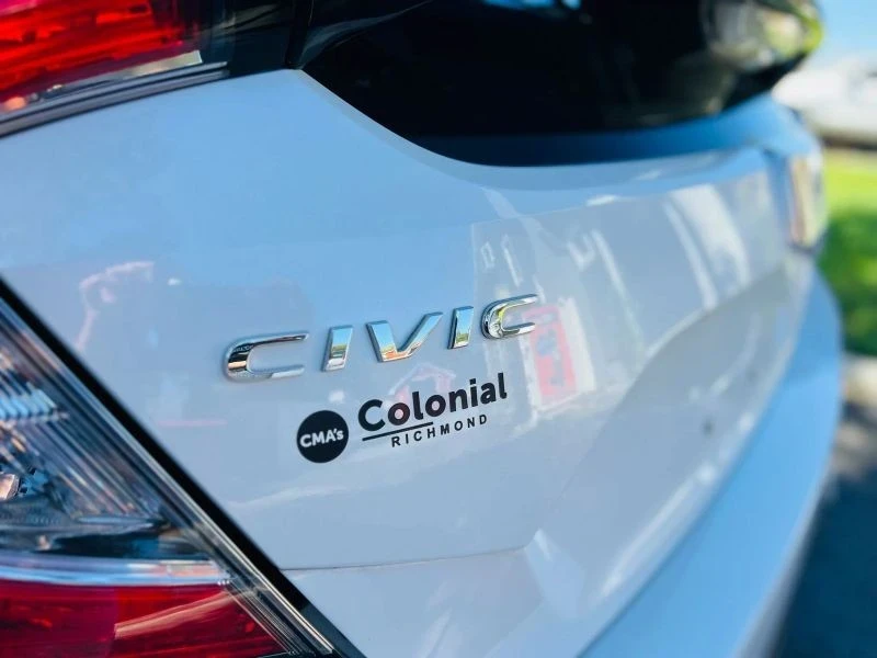 2020 Honda Civic 10th Gen - Image 9 of 12