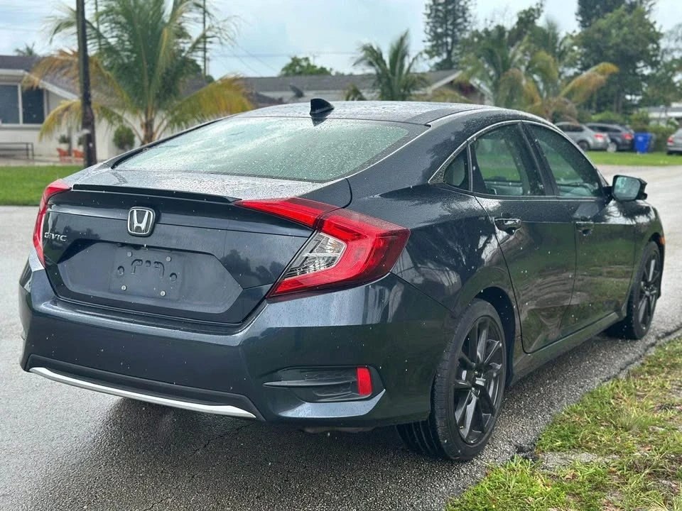 2020 Honda Civic 10th Gen - Image 3 of 9