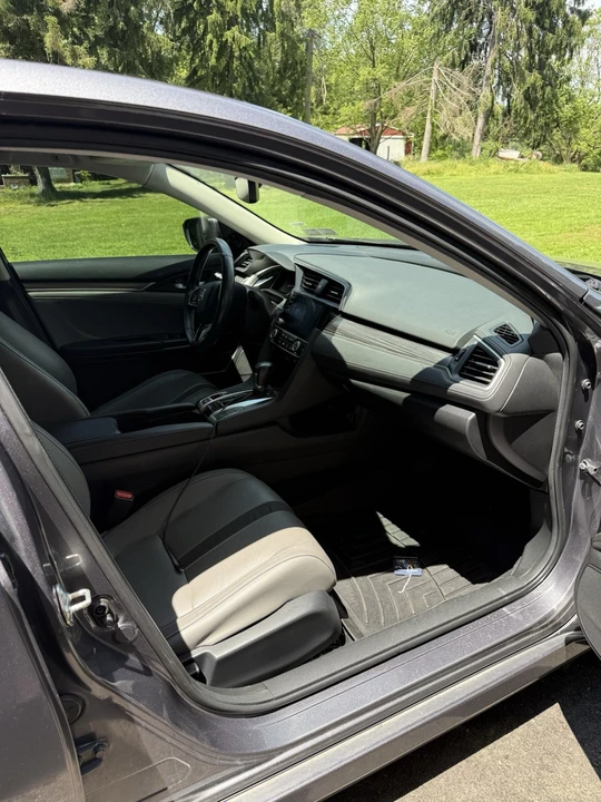 2020 Honda Civic 10th Gen - Image 7 of 13