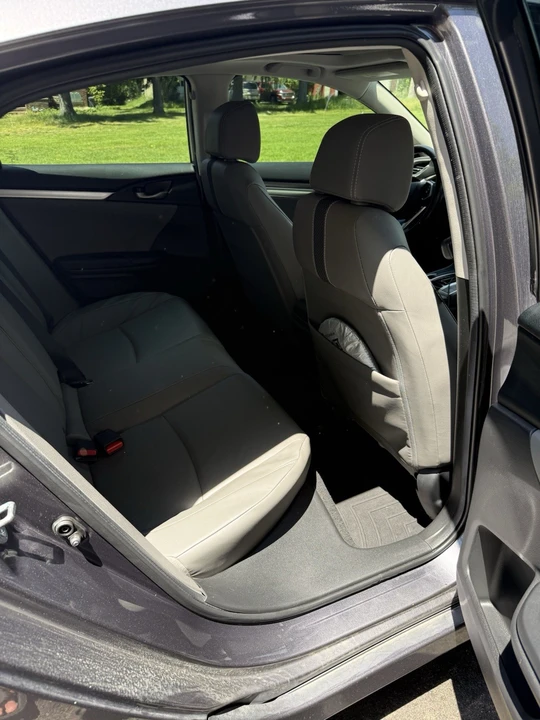 2020 Honda Civic 10th Gen - Image 10 of 13