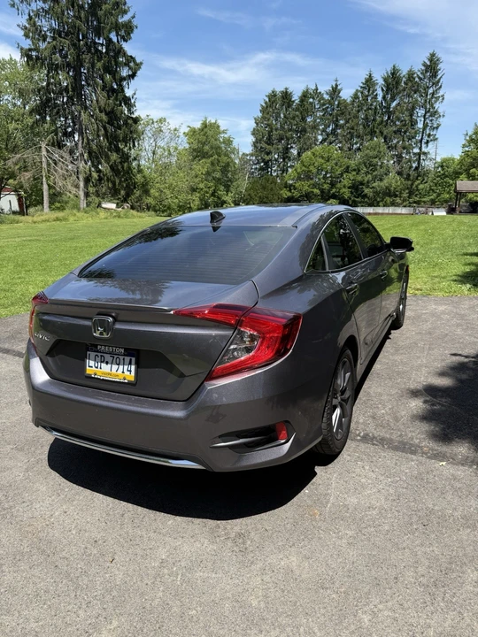 2020 Honda Civic 10th Gen - Image 2 of 13