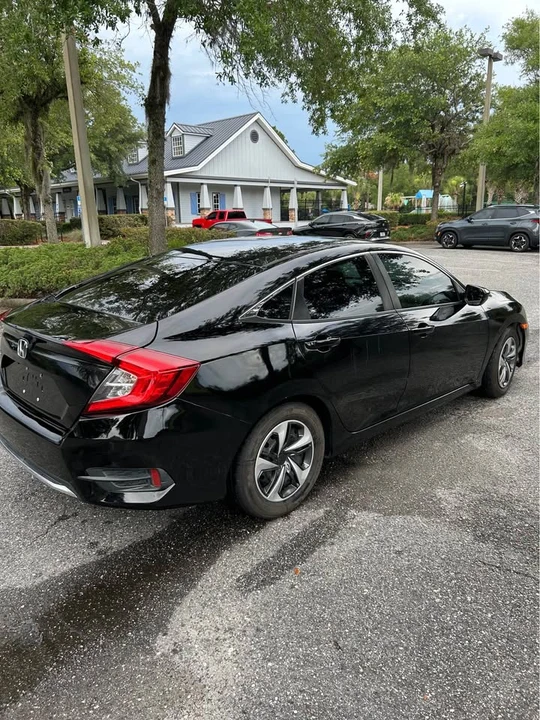 2020 Honda Civic 10th Gen - Image 5 of 8