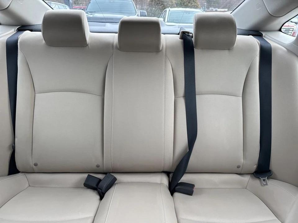 2020 Honda Civic 10th Gen - Image 10 of 12