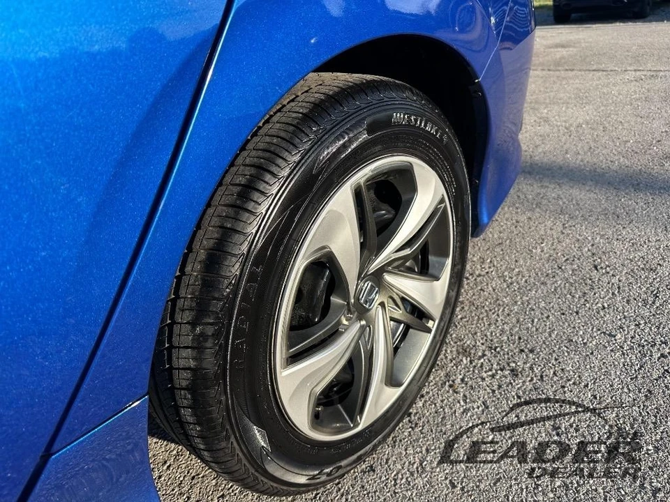 2020 Honda Civic 10th Gen - Image 5 of 17