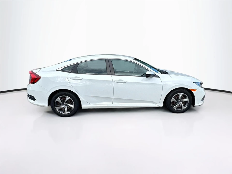 2020 Honda Civic 10th Gen - Image 8 of 15