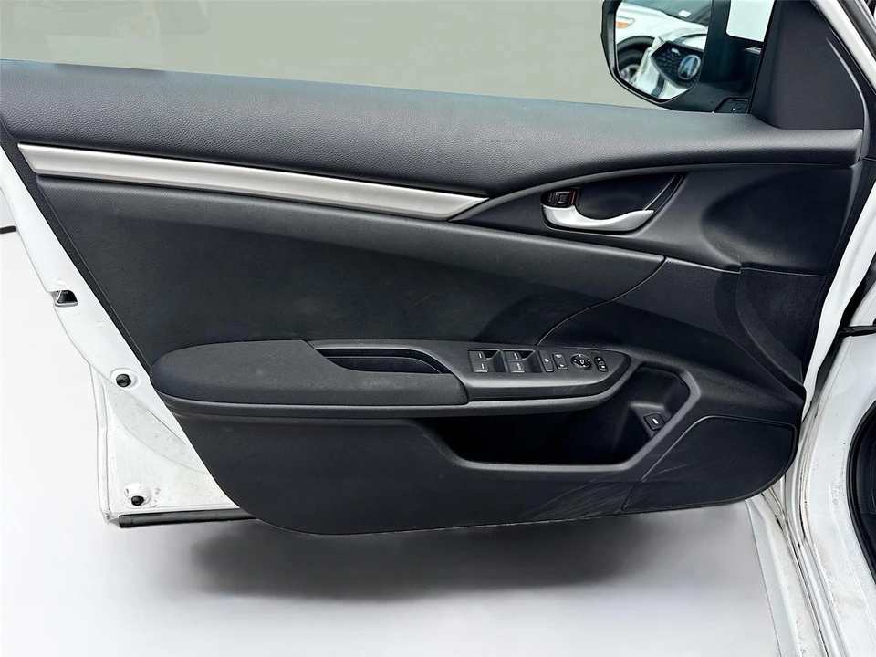 2020 Honda Civic 10th Gen - Image 13 of 15