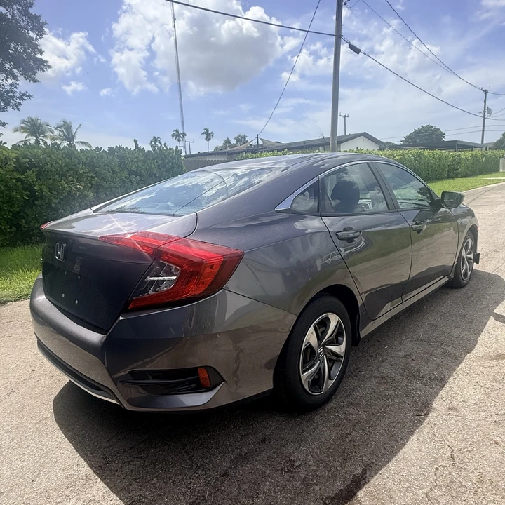 2020 Honda Civic 10th Gen - Image 5 of 15