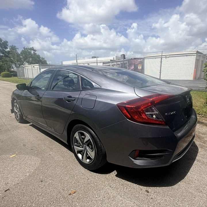 2020 Honda Civic 10th Gen - Image 4 of 15