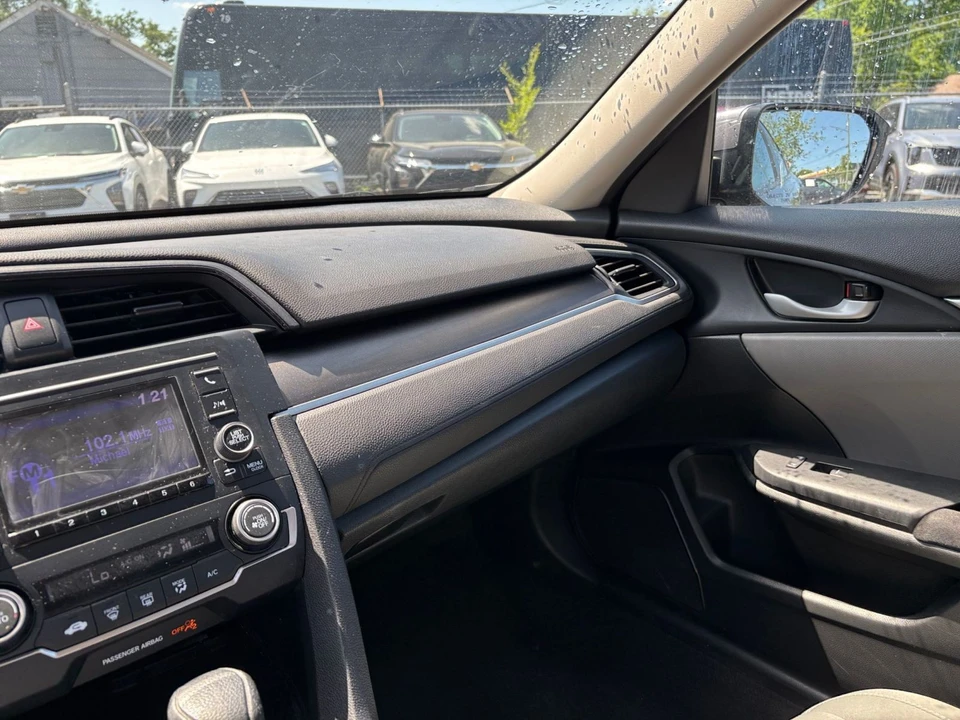 2020 Honda Civic 10th Gen - Image 28 of 31