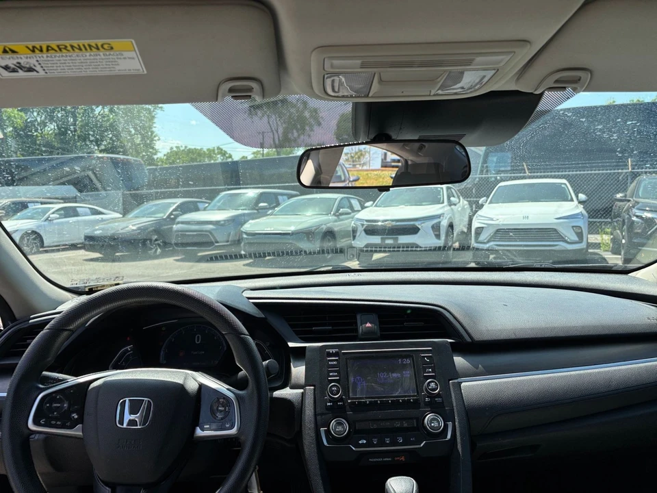 2020 Honda Civic 10th Gen - Image 26 of 31