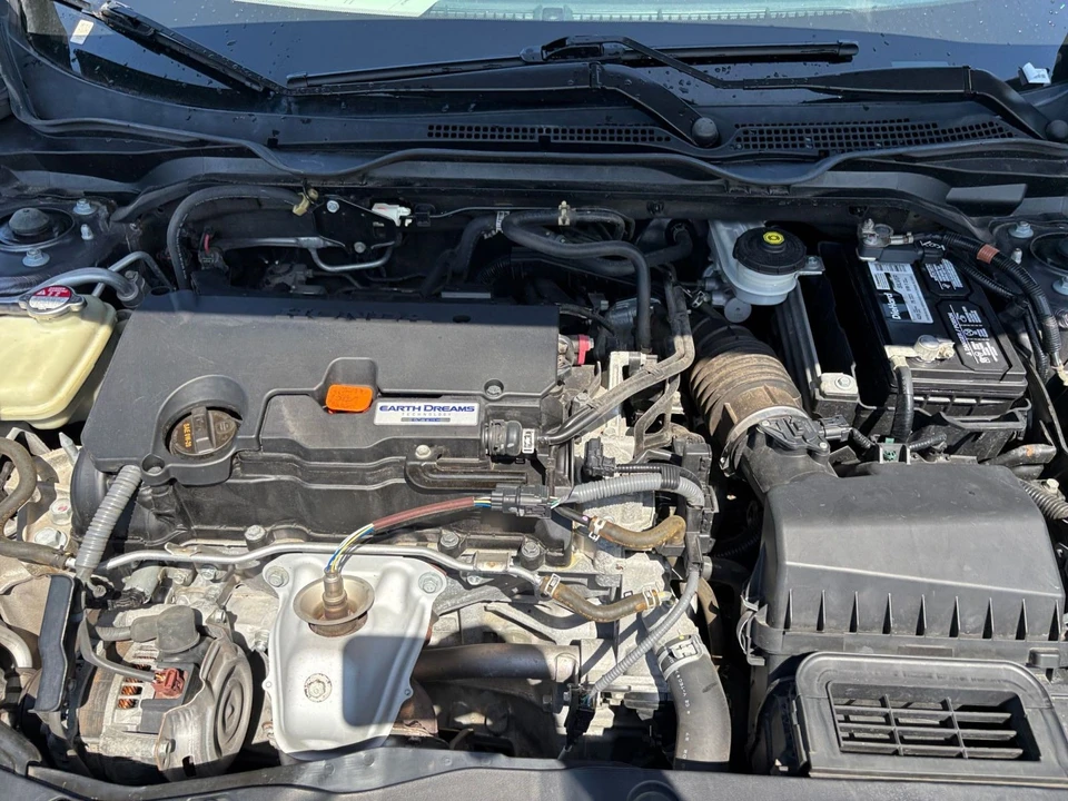 2020 Honda Civic 10th Gen - Image 25 of 31