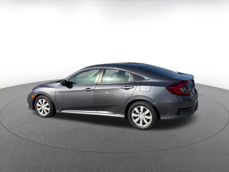 2020 Honda Civic 10th Gen - Image 8 of 31