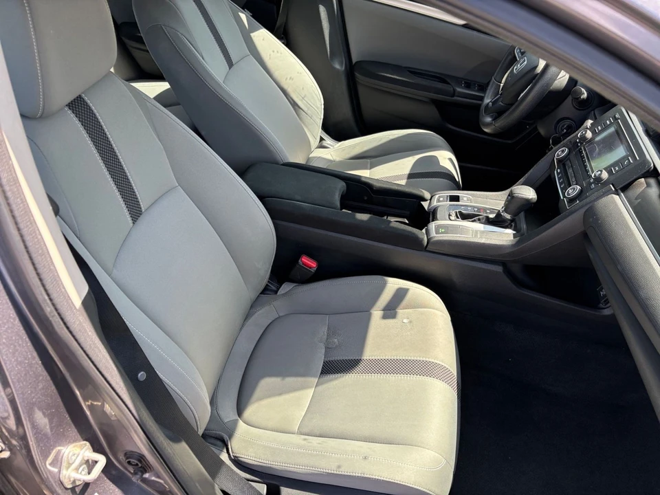 2020 Honda Civic 10th Gen - Image 29 of 31