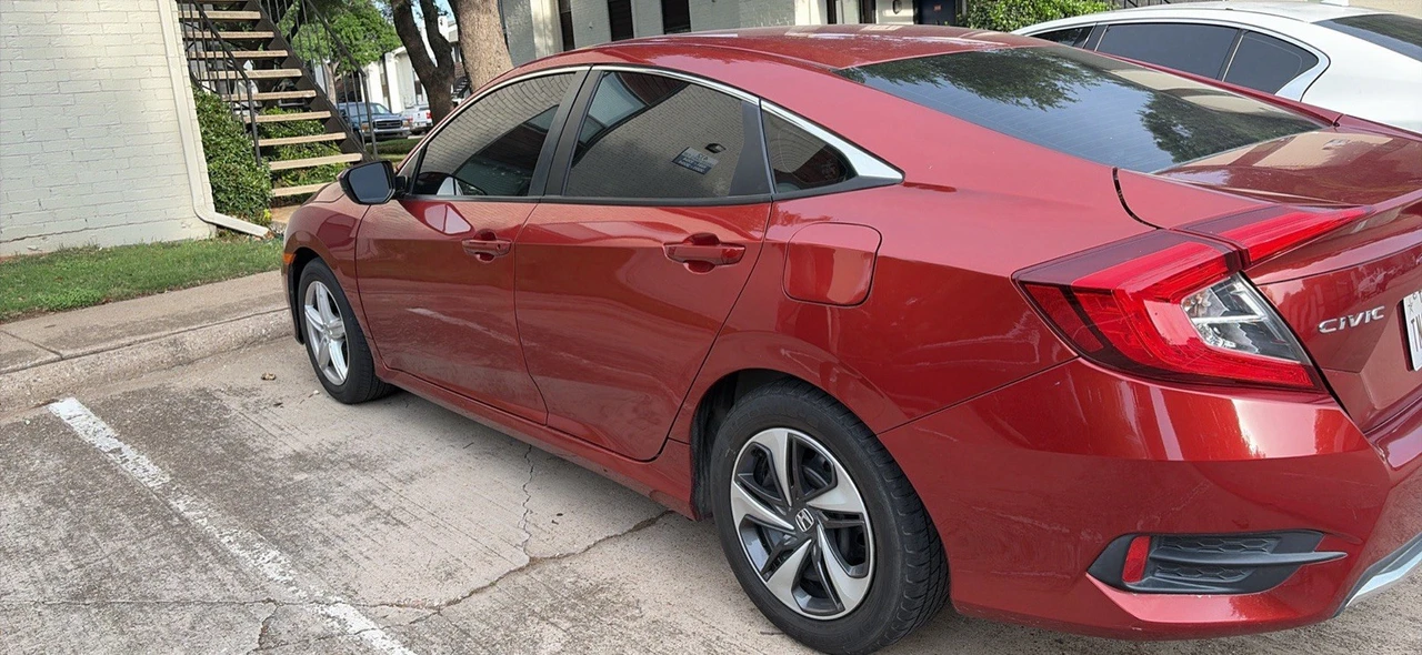 2020 Honda Civic 10th Gen - Image 3 of 5