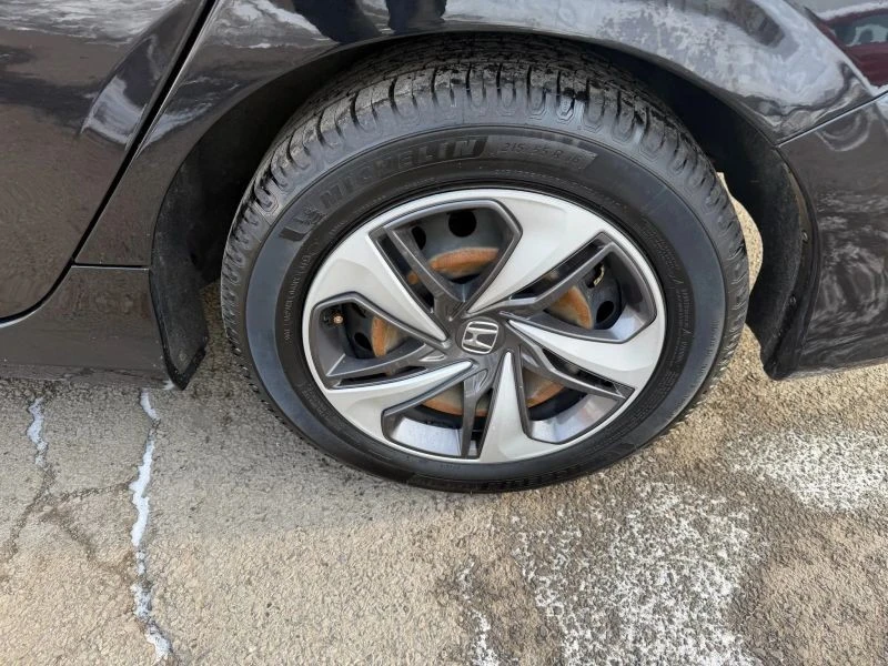 2020 Honda Civic 10th Gen - Image 9 of 12