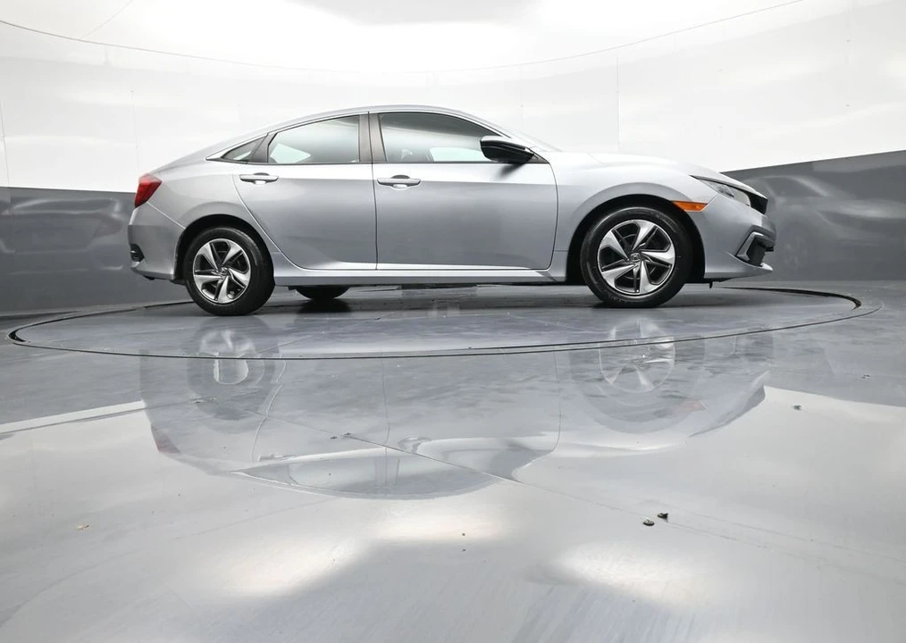 2020 Honda Civic 10th Gen - Image 28 of 31