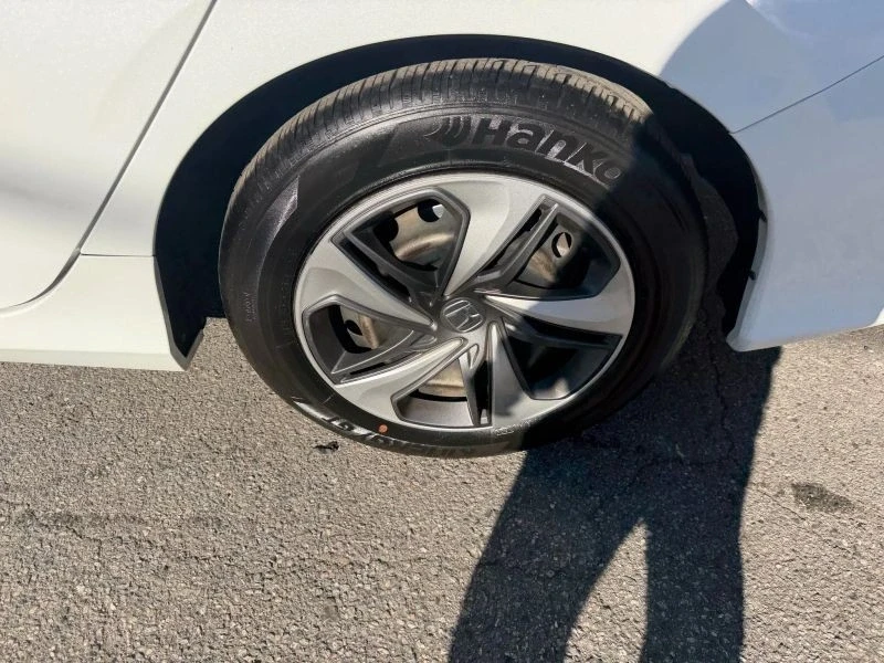 2020 Honda Civic 10th Gen - Image 9 of 12