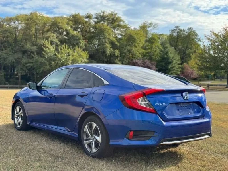 2020 Honda Civic 10th Gen - Image 5 of 12