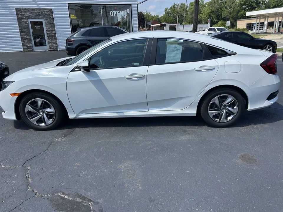 2020 Honda Civic 10th Gen - Image 2 of 13