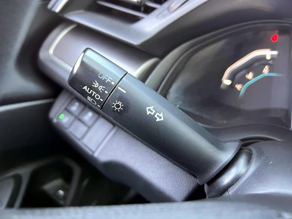 2020 Honda Civic 10th Gen - Image 28 of 28