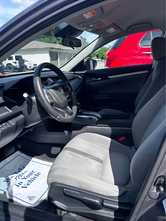 2020 Honda Civic 10th Gen - Image 6 of 11