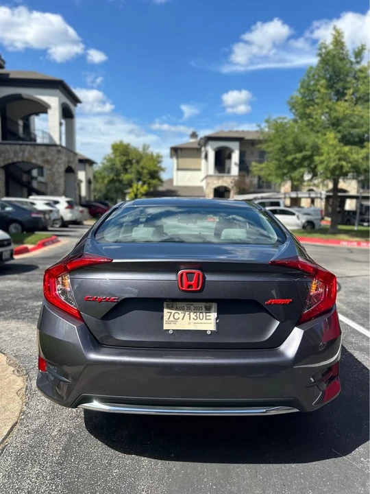 2020 Honda Civic 10th Gen - Image 3 of 11