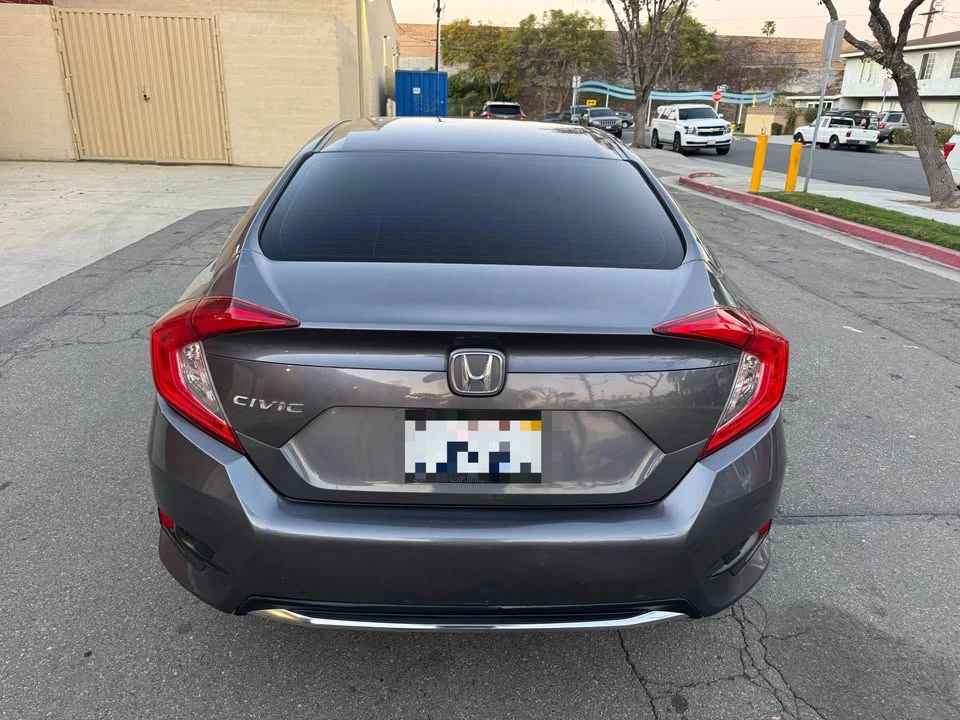 2020 Honda Civic 10th Gen - Image 6 of 12