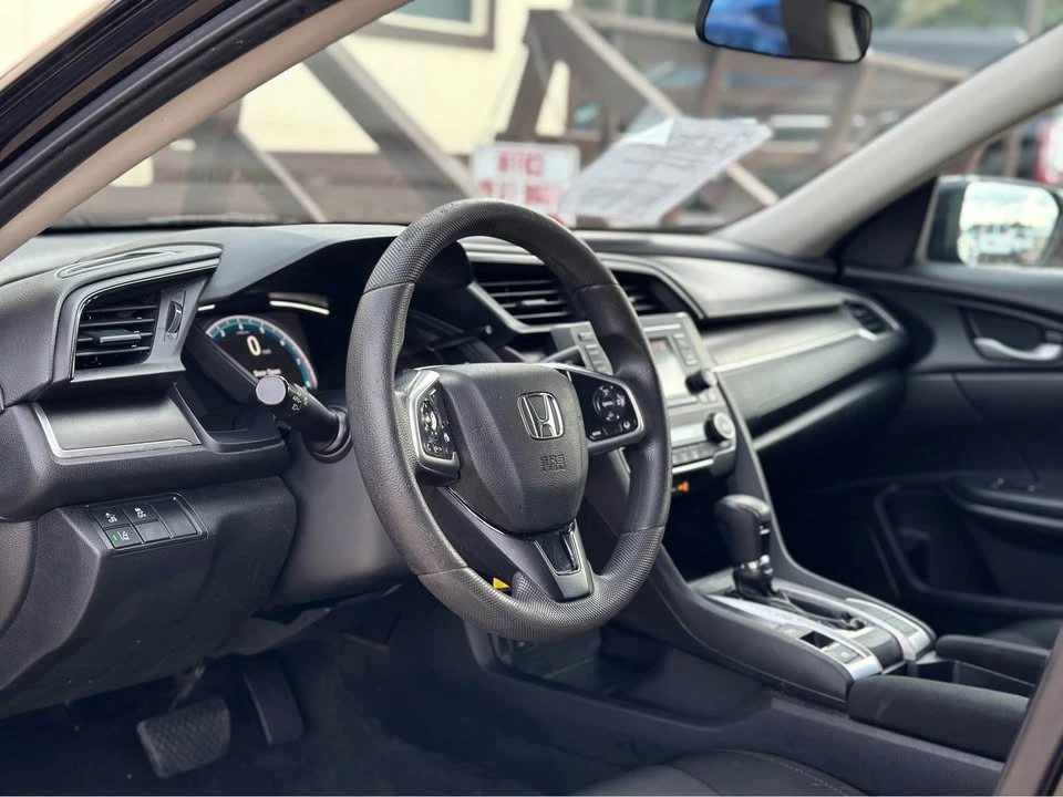 2020 Honda Civic 10th Gen - Image 8 of 18