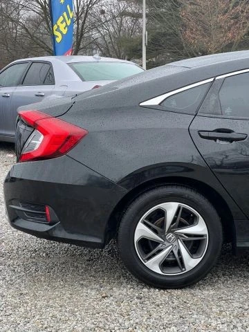 2020 Honda Civic 10th Gen - Image 10 of 21