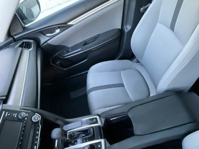 2020 Honda Civic 10th Gen - Image 19 of 29