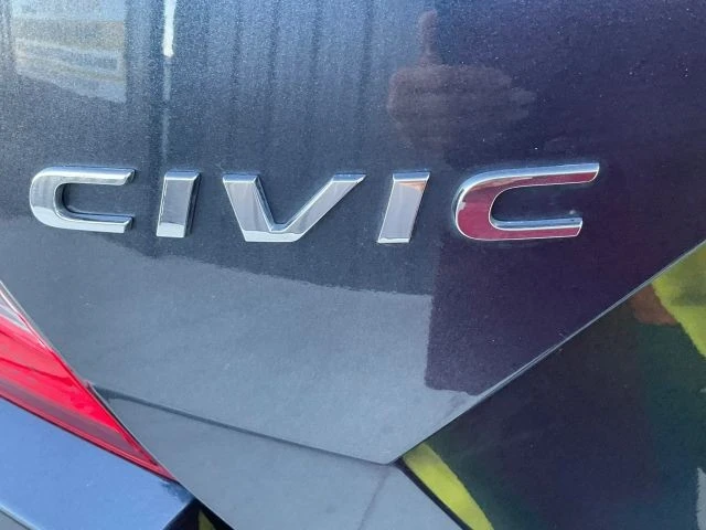 2020 Honda Civic 10th Gen - Image 14 of 29