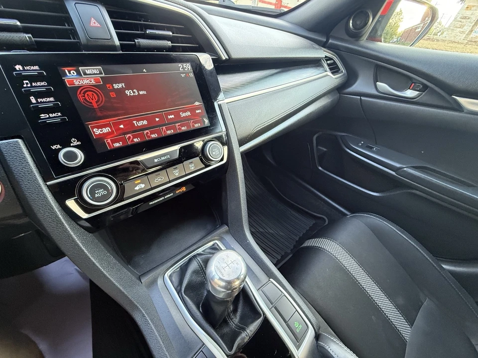 2020 Honda Civic 10th Gen - Image 10 of 17
