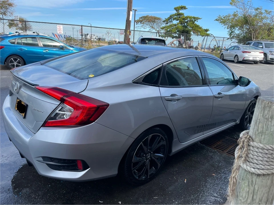 2020 Honda Civic 10th Gen - Image 6 of 12