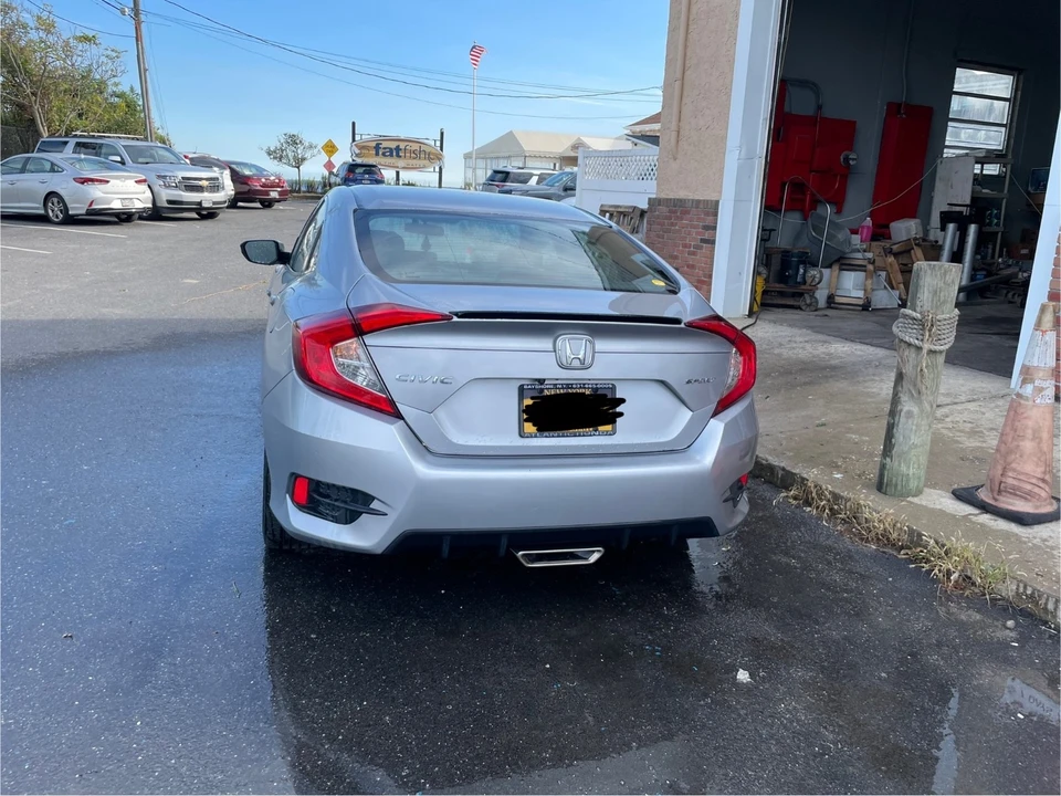 2020 Honda Civic 10th Gen - Image 5 of 12