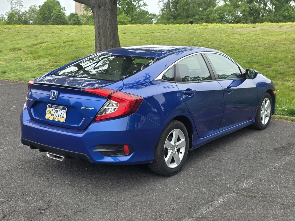 2020 Honda Civic 10th Gen - Image 5 of 16