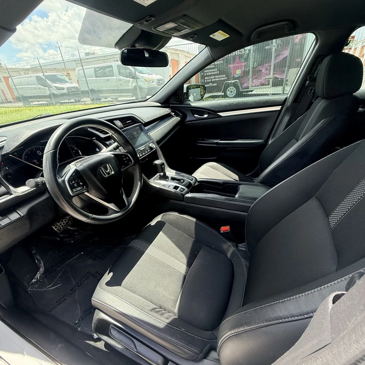 2020 Honda Civic 10th Gen - Image 11 of 17