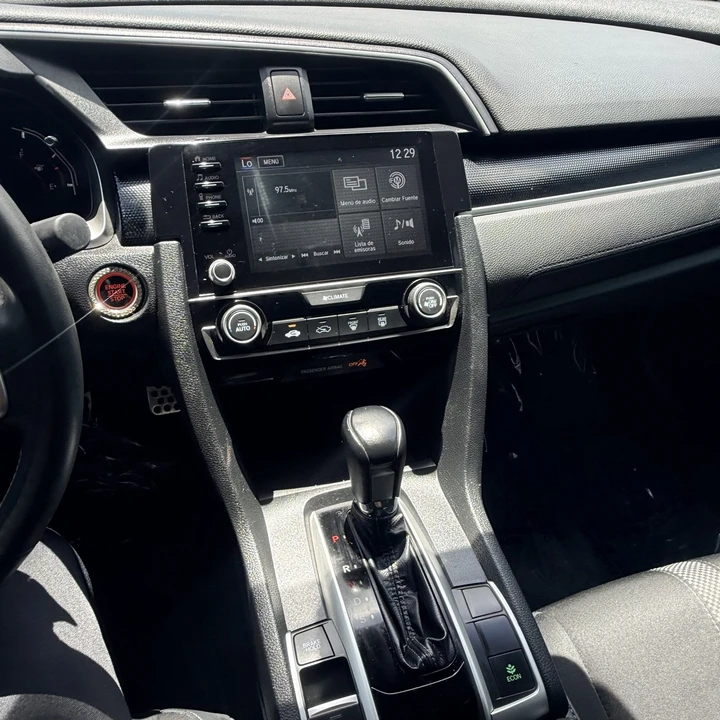 2020 Honda Civic 10th Gen - Image 15 of 17