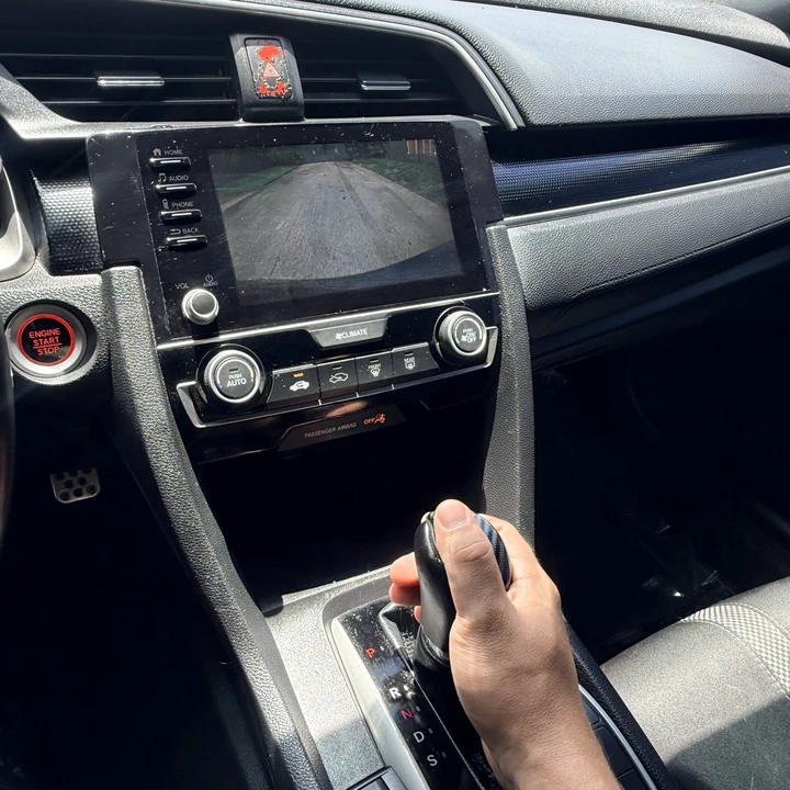 2020 Honda Civic 10th Gen - Image 15 of 21