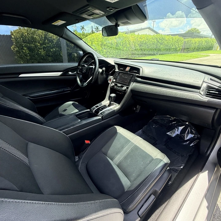 2020 Honda Civic 10th Gen - Image 10 of 21