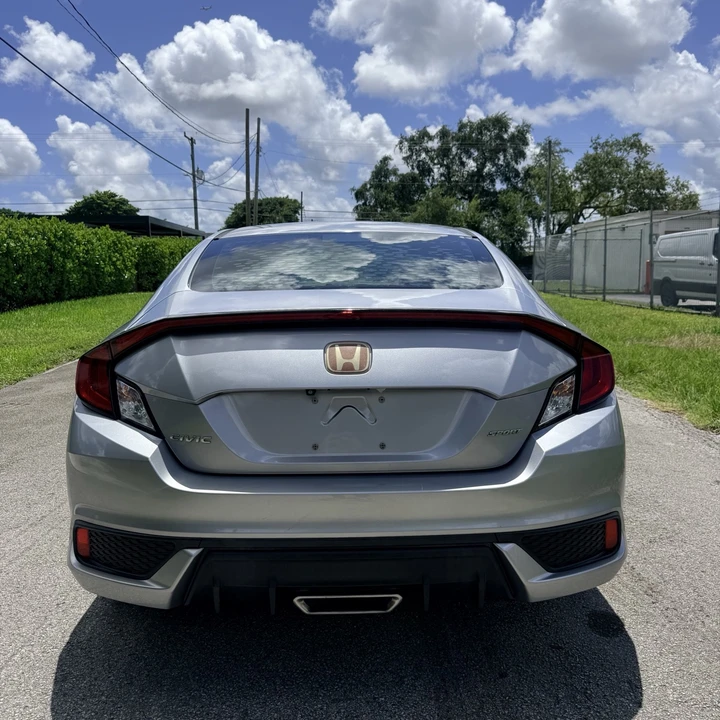 2020 Honda Civic 10th Gen - Image 7 of 21