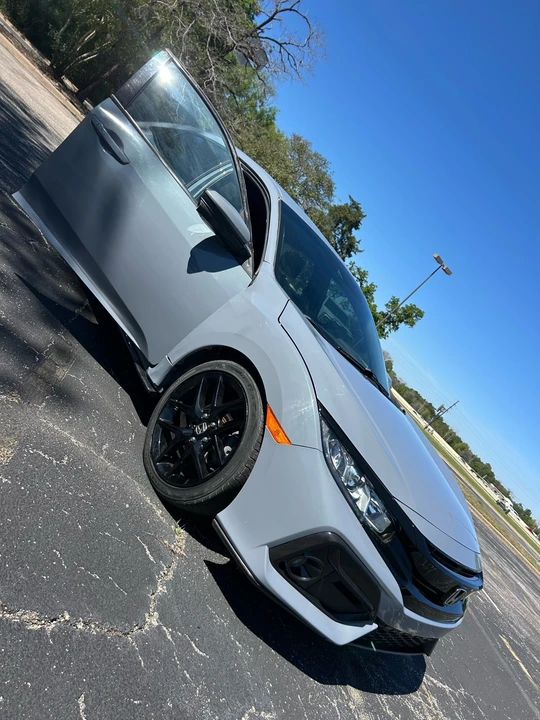 2020 Honda Civic 10th Gen - Image 11 of 21